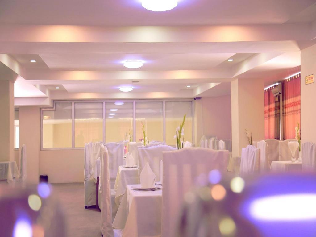 King & Queen Hotel Monywa Eksteriør bilde
